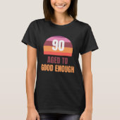 90歳の誕生日を祝うレトロな夕日デザイン Tシャツ (正面)