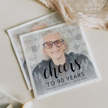90歳の誕生日パーティー写真 黒いスクリプト チェアーズ