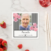 90歳の誕生日フォトブラックストライプフローラモノグラム スタンダードカクテルナプキン (インサイチュ)