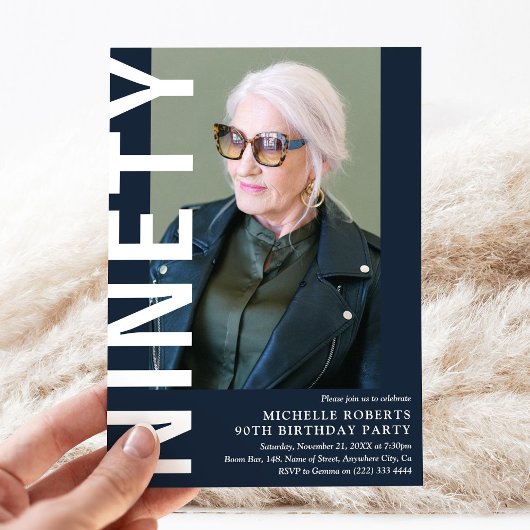 90歳モダンの誕生日パーティーへの招待 招待状