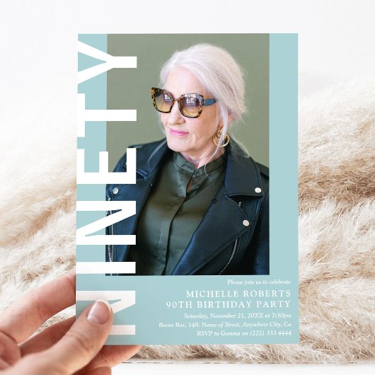90歳モダンの誕生日パーティーへの招待 招待状
