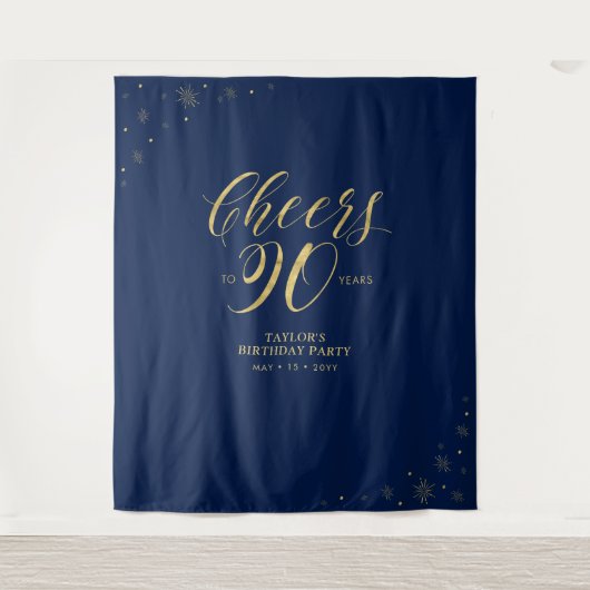90歳、おめでとう!ゴールド&ネイビー 90歳の誕生日パーティー乾杯! タペストリー (正面)