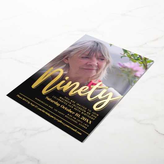 90誕生日の写真カスタム金ゴールド 箔招待状 (回転した状態)