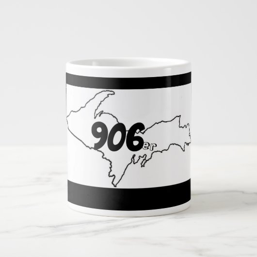 906er Michigan U.P. Jumbo Mug – 黒/白 ジャンボコーヒーマグカップ (正面)