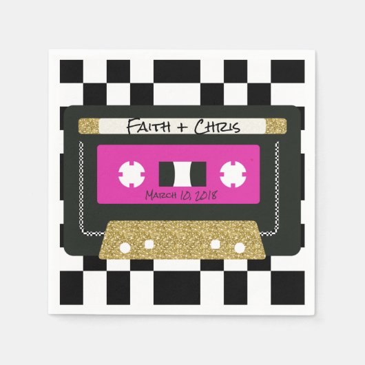 90sヒップホップ| ホットピンク|金ゴールドチェッカーボードミステープ スタンダードカクテルナプキン (正面)