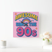 90s以素晴らし降 – カラフルレトロY2Kスタイル スクエア壁時計 (ホーム)