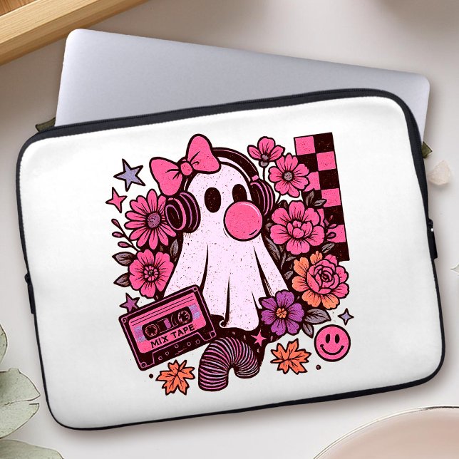 90s Bubblegum Aesthetic Retro Ghost Girl Halloween ラップトップスリーブ (This ghost girl design mixes 90s aesthetic nostalgia with playful Halloween charm.)