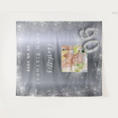 90th誕生日シルバーフォトグリッターダスト歓迎 タペストリー (正面(横))