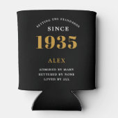 90th誕生日名1935ブラック金ゴールドシック 缶クーラー (裏面)