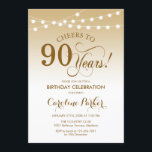 90th誕生日-金ゴールドホワイト 招待状<br><div class="desc">90番目の誕生日招待状。金ゴールドエレガントの白いデザインと妖精の文字列のライトとスクリプトフォント。応援90年。どんなパーソナライズされた時代にも入る！メッセージもしの詳細なカスタマイズが必要。</div>