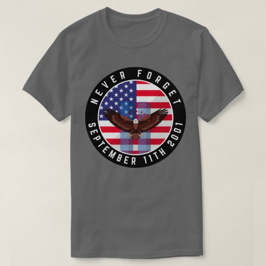 911メモリアル忘れ・ノーアメリカ国旗のワシ Tシャツ (デザイン正面)