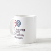 92年のおもしろいな誕生日のデザイン コーヒーマグカップ (正面左)