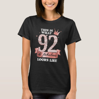 92歳にしてファビュラス!黒いピーチパーティーのグループでのスナップ写真 Tシャツ