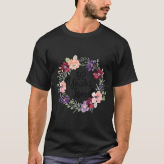 92歳 愛された フラワー 92歳の誕生日 女性 92年 Tシャツ