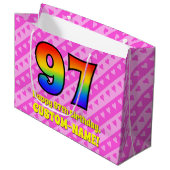 97誕生日：ピンクストライプのハート、レインボー# 97 ラージペーパーバッグ (正面アングル)