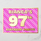 97th Birthday Party —おもしろいピンクのハートとストライプ 箔招待状 (正面)