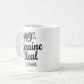 99.9%本物実在の。1%偽 コーヒーマグカップ (正面左)