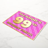 99th Birthday Party —おもしろいピンクのハートとストライプ 箔招待状 (回転した状態)