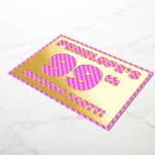 99th Birthday Party —はっきりした、おもしろい、ピンクストライプ色99 箔招待状 (回転した状態)