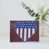 9-11以降、ハート型に描かれた旗のバーン ポストカード (スタンド正面)