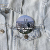 9/11忘れ月11日のツインタワー禁止 缶バッジ (インサイチュ)