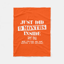 9 Months Inside フリースブランケット