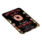 9th誕生日ドーナツあなたの散弾女の子を失うInvite マグネット (右側)