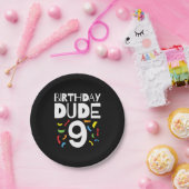 9th誕生日9歳オールドボーイパーティー誕生日Dude 9 ペーパープレート (パーティー)