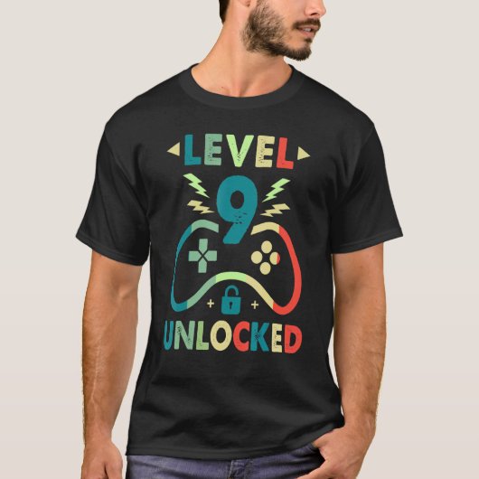 9th Birthday Boy Level 9 Unlocked Video Gamer Birt Tシャツ (正面)