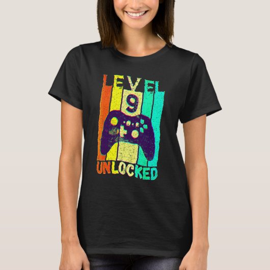 9th Birthday Level 9 Unlocked Video Game Gamer Boy Tシャツ (正面)