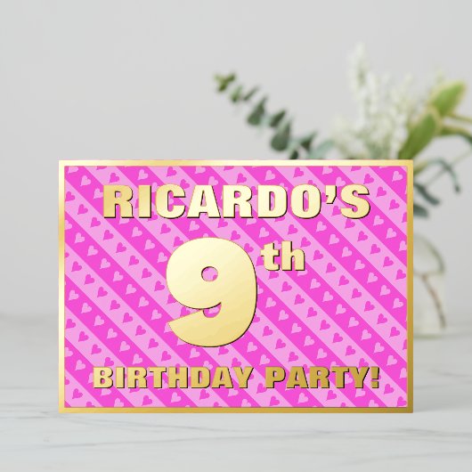 9th Birthday Party —おもしろいピンクのハートとストライプ 箔招待状 (立ち正面)