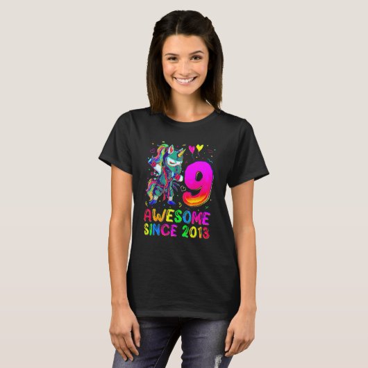 9th Birthday  Unicorn Dabbing 9 Year Old Boys Tシャツ (正面フル)