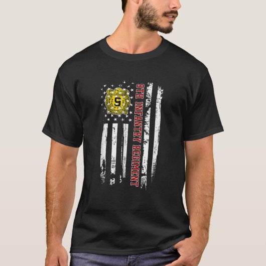 9th Infantry Regiment Veteran USA Flag Veterans Da Tシャツ (正面)