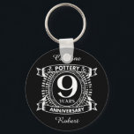 9TH wedding anniversary pottery キーホルダー<br><div class="desc">Your ninth wedding anniversary has the traditional gift is pottery. This crest style design is a romantic design for couples celebrating 9 years of marriage. If you would like any help customizing this design please contact me,  their is an ask this designer button,  just below this text.</div>
