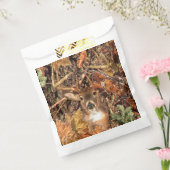 aで活気がある白い尾シカの頭部の秋エネルギー フェイバーバッグ (封をした状態)