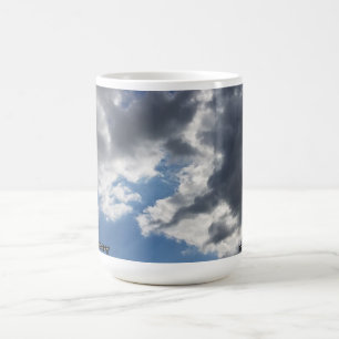 Aに浮かぶ雲の上の"Silver in the Sky" コーヒーマグカップ