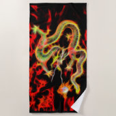 aのドラゴンの火の装飾 ビーチタオル (正面)