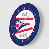 aのパーソナライズなモノグラムのオハイオ州の州の旗 ラージ壁時計 (傾斜)