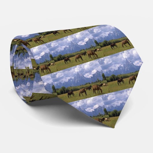 aの草で、grazzing Teotonの壮大な馬 ネクタイ (ロール)