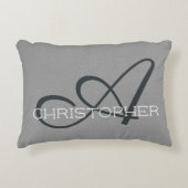 Aイニシャル名前をカスタムするテンプレートグレー白黒 アクセントクッション (正面)