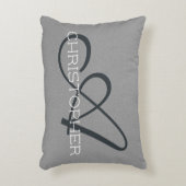 Aイニシャル名前をカスタムするテンプレートグレー白黒 アクセントクッション (正面(垂直))