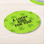 Aラッキーキスfor You Green Shamrock ラウンドペーパーコースター (アングル)