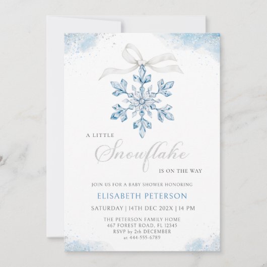 A小さな雪の結晶が男の子のシャワーに向かっている 招待状 (正面)