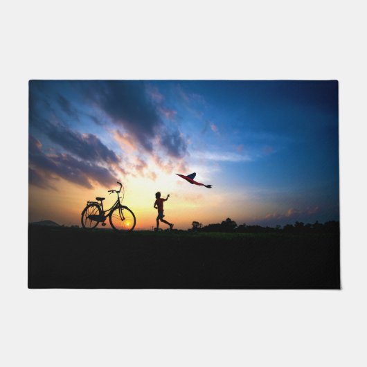 A少年 – バイク – 凧フロアマット ドアマット (正面)