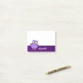A36用の可愛い紫フクロウ名前をカスタムする ポストイット (デスク上)