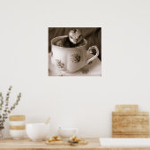 A.ティーカップに入ったブーツ ポスター (キッチン)