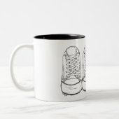 A+先生スクール教育スニーカーのギフトマグ ツートーンマグカップ (左)
