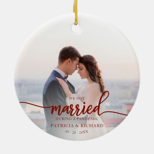 A.結婚したパンデミック写真のクリスマスの間 セラミックオーナメント (裏面)