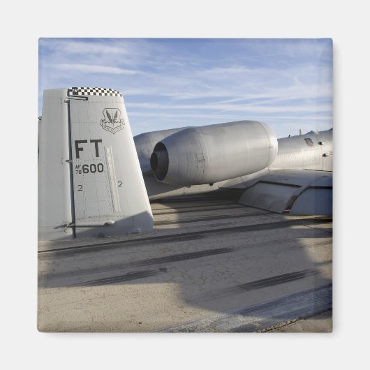 A-10 Thunderbolt IIのテールセクション マグネット (正面)