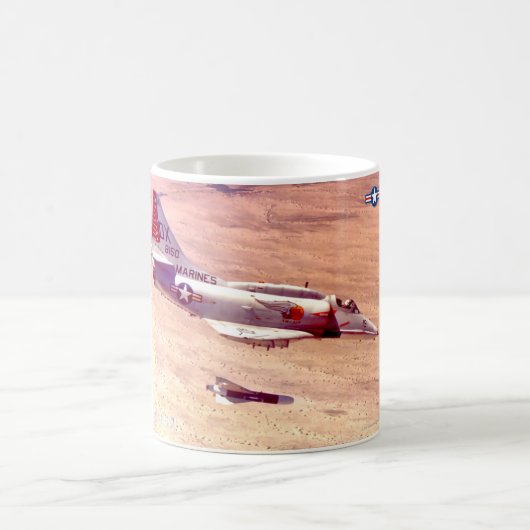 A-4MスカイホークII コーヒーマグカップ (中央)